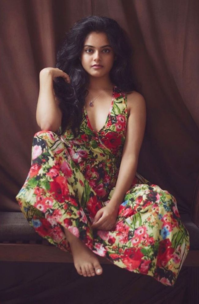 Riddhi Kumar Latest Instagram Stills